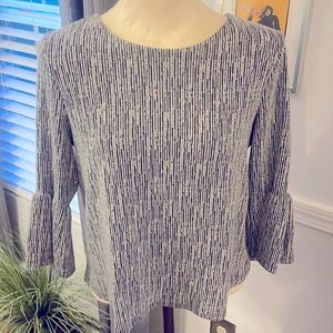 W5 - Women’s Medium Black/Gray - Peplum Sleeve Top